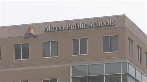 Frustrations mount among Akron teachers as possible strike looms | wkyc.com