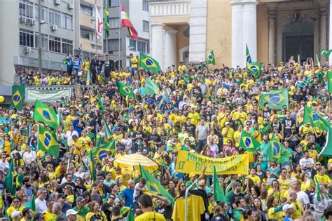 Ap S Ato Por Haddad Manifesta O Pr Bolsonaro Re Ne Milhares Em