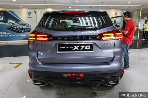 2022 Proton X70 MC 1 5 TGDi Premium 2WD Preview Space Grey Ext 5 Paul