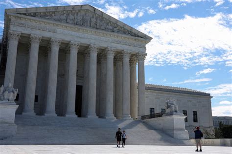 News Wrap Supreme Court Clears Path For 2nd Majority Black