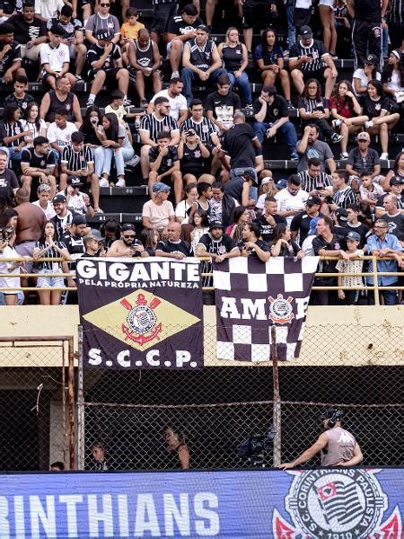 Corinthians Torcida Protesta E Cobra Elenco O Pau Vai Quebrar