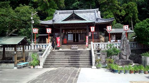 Yasaka Shrine | House styles, House, Home decor