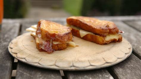 Bbc Two James Martin Home Comforts Series 2 Sunday Brunch Corned Beef Hash With Beer