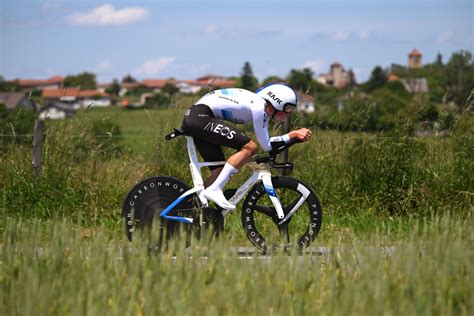 Crit Rium Du Dauphin Remco Evenepoel Sends Message