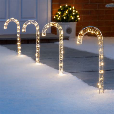 Outdoor Candy Cane Pathway Lights | Novielo London