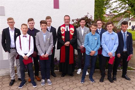 Zehn Jugendliche Feiern In Der Pauluskirche Ihre Konfirmation