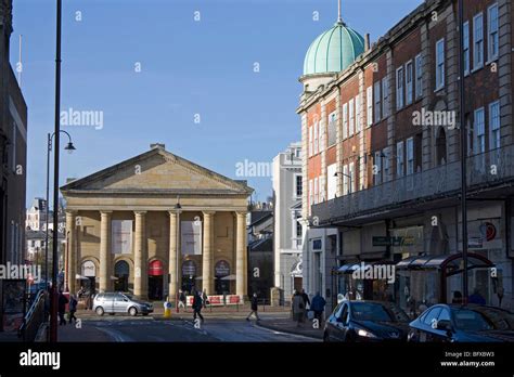 Royal Tunbridge Wells Town Centre High Street Kent England Uk Gb Stock