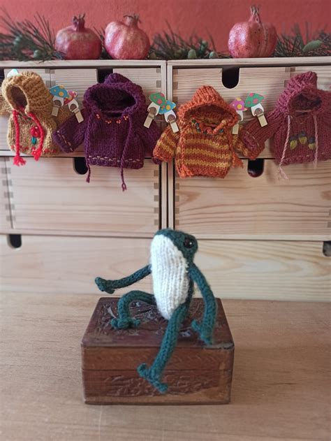 Knitted Naked Frog With Jointed Limbs Etsy Uk