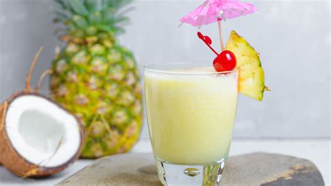 Bahama Breeze Ultimate Pina Colada Drink Recipe - Bios Pics