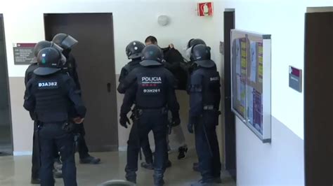 Los Mossos Entran En La Universidad De L Rida Y Detienen A Pablo Has L