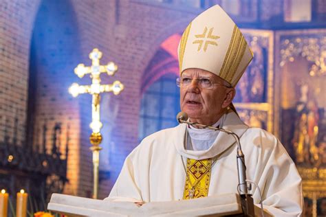 Abp Jędraszewski Trwa Rewolucja Neomarksistowska To Zamach Na Prawdę