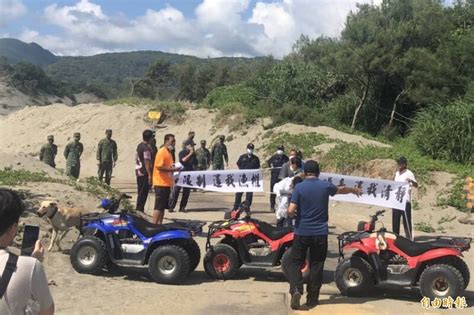 國軍「神弓操演」一度卡關 屏東滿州居民封路控影響生計 政治 自由時報電子報