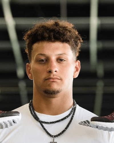 Patrick Mahomes haircut - with real life photos