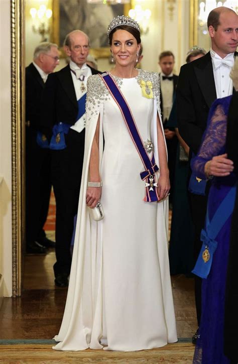 Kate, the Princess of Wales, dazzles in Lover's Knot Tiara at state ...