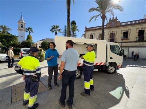 EL SERVICIO DE LIMPIEZA VIARIA ESTRENA UN CAMIÓN HIDROLIMPIADOR DE AGUA