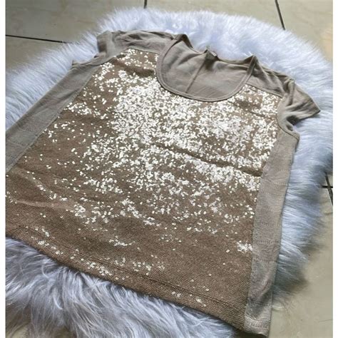 blusa de manga nude lantejoulas na parte da frente tamanho G bazar brechó desapego