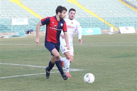 Magi Galluzzi Il Difensore Col Vizio Del Gol Resta Alla Vigor