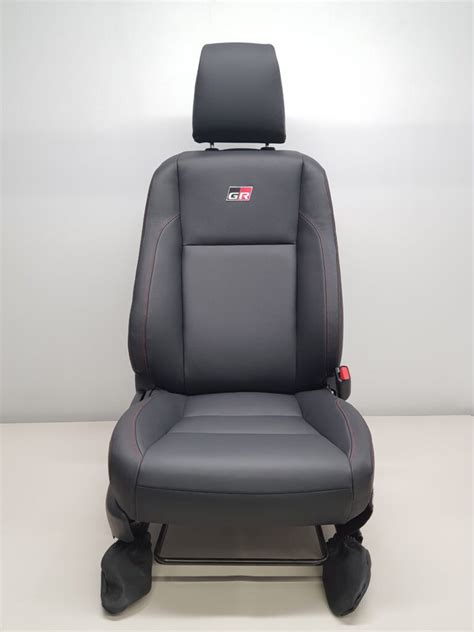 Toyota Hilux D4D Club Cab Leather Seat – Auto Leather Trimmers