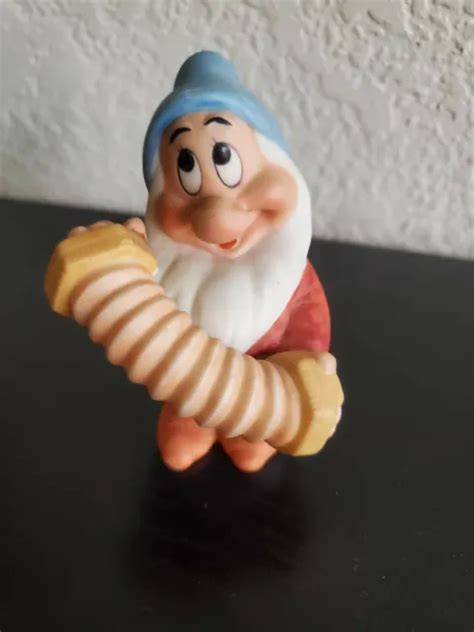 VINTAGE DISNEY SNOW White And The Seven Dwarves Bashful Instrument