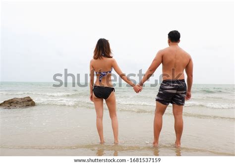 Backside Couple Love Sexy Bikini Seaside Stock Photo Shutterstock
