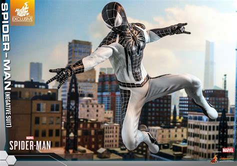 Hot Toys Negative Suit Spider Man Neon Tech War Machine Exclusives Up For Order Marvel Toy News