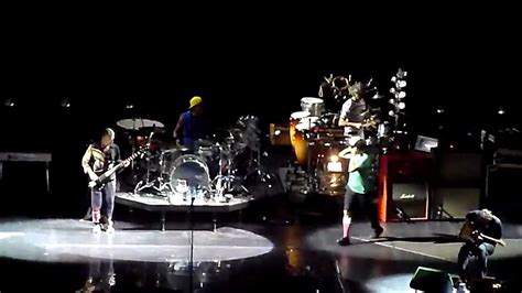 Red Hot Chili Peppers Cant Stop Att Center San Antonio Tx Youtube