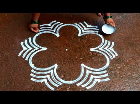 New Year Simple Flowers Padi Kolam 5 3 Margazhi Madham Kolam Pongal