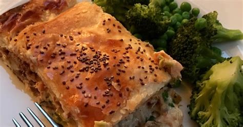 Nigel Slater S Hot Smoked Fish And Leek Pie Resep Makanan Anak Anak