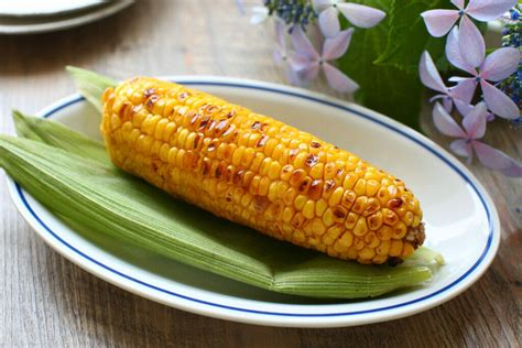 トースターで香ばしく！焼きとうもろこしのレシピ。バター醤油で風味up やまでら くみこ のレシピ