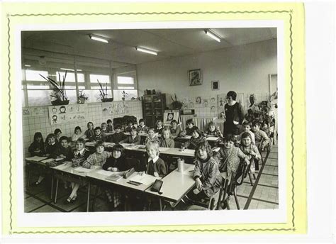 Photo De Classe Cp école Marie Curie Provin De 1971 Ecole Marie Curie