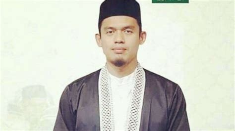 Biografi Buya Arrazy Hasyim Ustadz Pendiri Ribath Nouraniyah