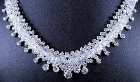 Exquisite Clear Austrian Rhinestone Crystal Necklace Earrings Set