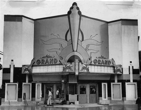 glendale movie theater showtimes - Taina Davies