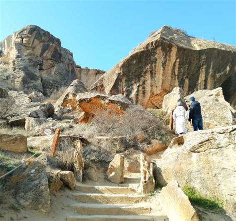 Bak Sitio De La Unesco Gobust N Y Maravilla Natural Vulcanes De Barro