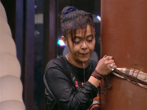 Devoleena Chooses To Pee Her Pants While Performing Task On Bigg Boss