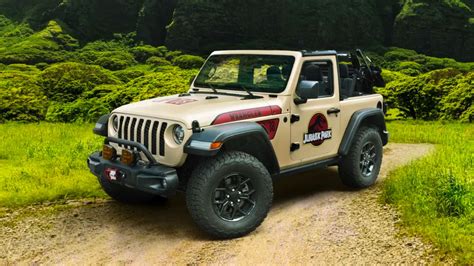 Jeep Wrangler Gets Limited Run Jurassic Park Graphics Pack