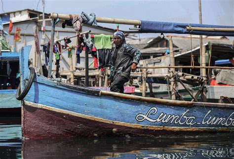 Nelayan Kampung Dadap Terkurung Proyek Reklamasi