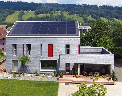 Mit Der Sonne Gewinnen 25 Jahre Schweizer Solarpreis BauRUNDSCHAU