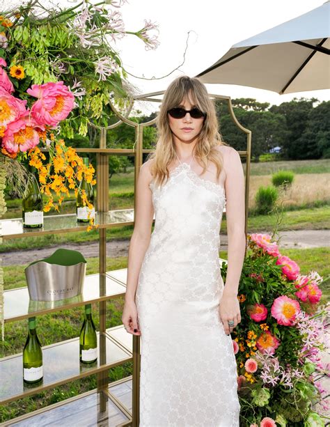 Suki Waterhouse Cloudy Bay Wines Outstanding In The Field Celebrate