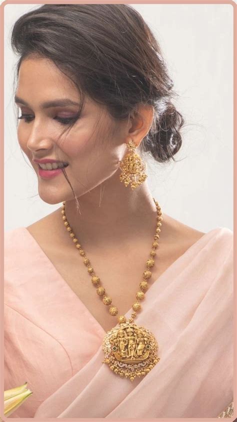 Pin By Chamala Chandana On Ch Ndu Gold Fashion Necklace Gold Pendant