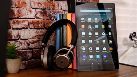 Compared The 2019 Amazon Fire Hd 10 Versus The 102 Inch 7th Gen Ipad