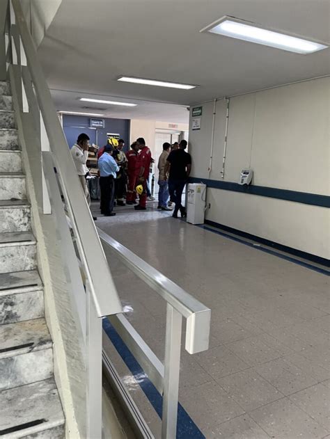 Ahora Falla Elevador Del Imss En Monterrey Cuatro Personas Quedan