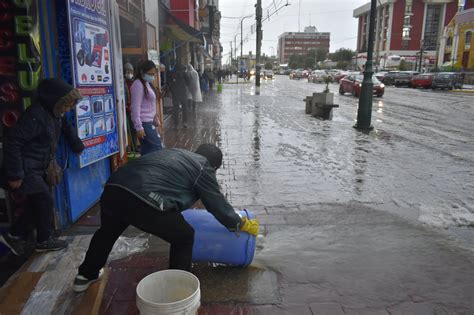 Lluvias colapsan desagües pluviales en 10 puntos del centro de Huancayo