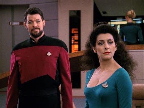 TNG Alle Infos Zur 3 Staffel Auf Blu Ray Star Trek HD Deanna Troi