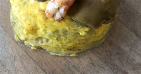 Ensaladilla de alcachofas y langostinos con mahonesa de azafrán