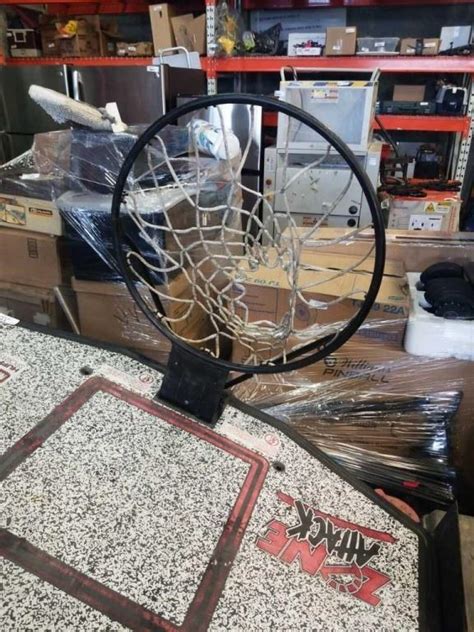 HUFFY SPORTS BASKETBALL HOOP BACKBOARD AND RIM - Big Valley Auction