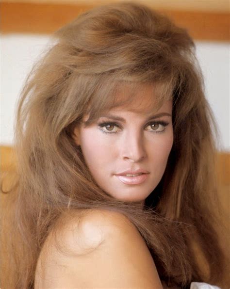 GREAT ACTRESSES: Raquel Welch