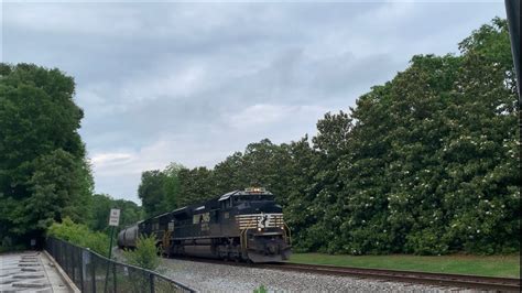 Ns Leads Ns With A Single Mid Train Dpu Thru Norcross Ga