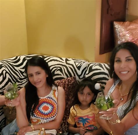 Victoria Villagomez updated her... - Victoria Villagomez