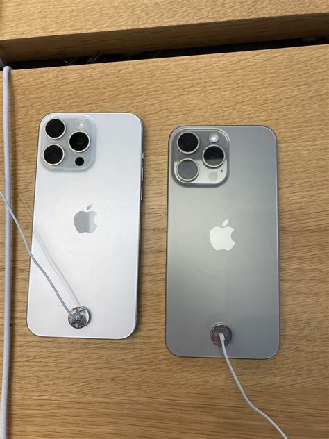 Who Swapped Their Natural Titanium With White Titanium R Iphone15